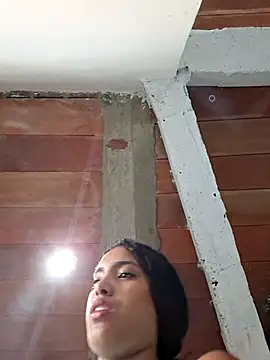 Chat XXX en directo de Cataleya_ja