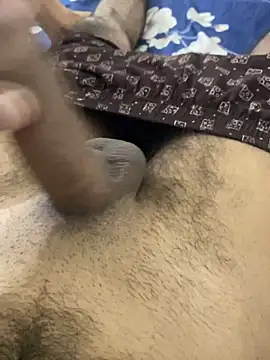 Priyanka011 Adlı Modelin Canlı XXX Sohbeti