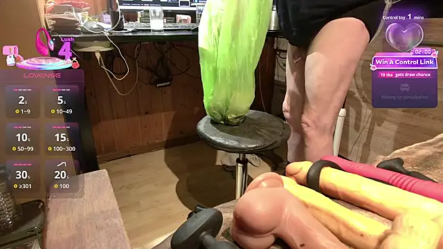 misteryman1956's Live XXX Chat