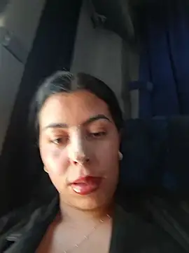 Chat XXX en directo de Luianna