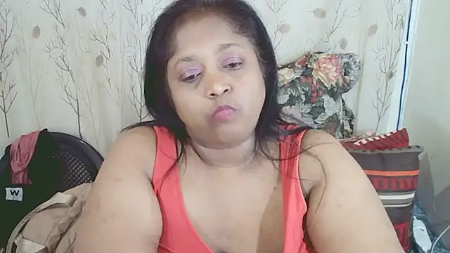 Chatroom XXX en direct de Indiantasha