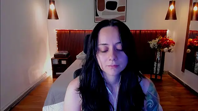 KatherineBond Chat XXX in diretta