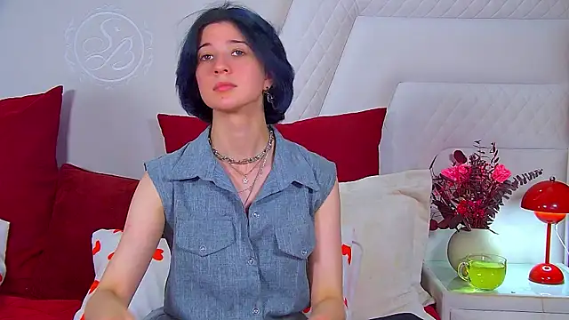 AnneAvelin 라이브 XXX 채  팅