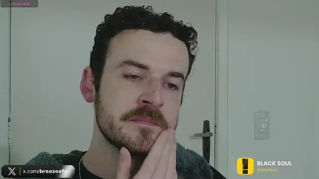Breezee_ Live XXX-Chat