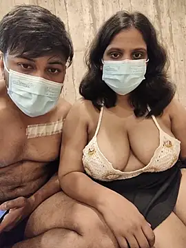 Czat XXX na żywo – Tokencraze_couple
