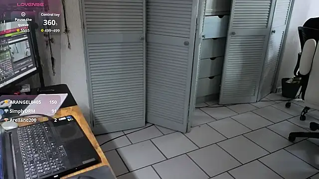 AlexTeasse 라이브 XXX 채팅