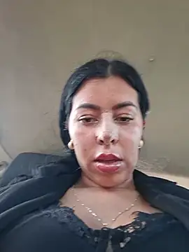 Luianna Adlı Modelin Canlı XXX Sohbeti