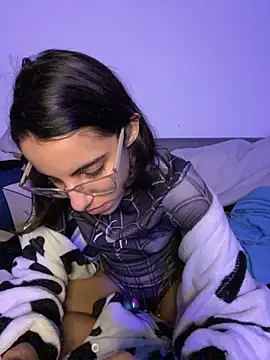 Poison_Ivy_29n Live XXX chat