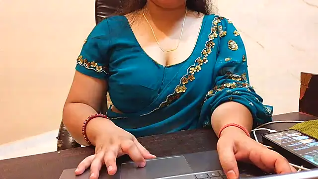 PUCHEJAAN's Live XXX Chat