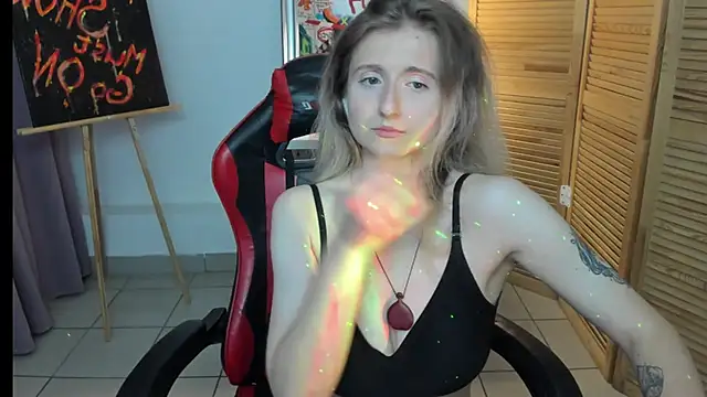 Chat +18 de CamillaDreamer ao vivo