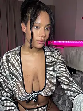 bambigirlxxのライブXXXチャット
