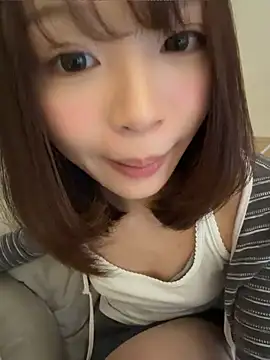 Chat +18 de HappySadGirl ao vivo