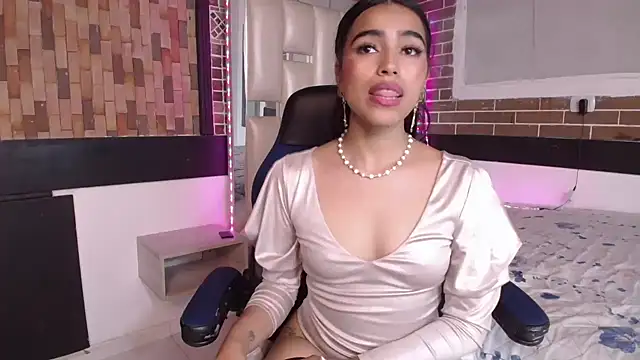 Miaa_ferrari1's Live XXX Chat