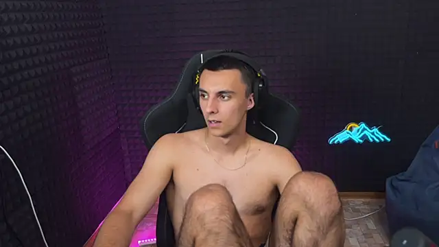 Hols_20 XXX чат на живо