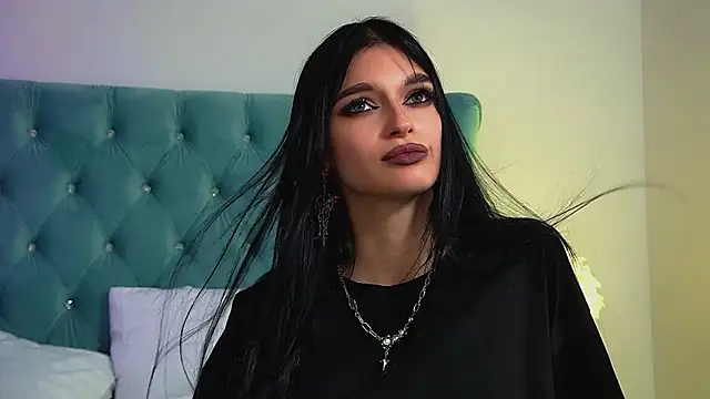 BeverlyMost live XXX chat