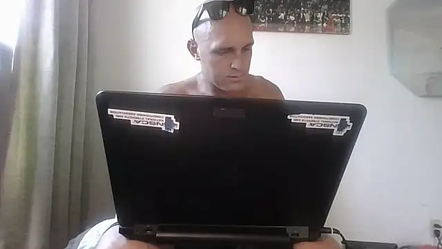 DaSwitch85 লাইভ XXX চ্যাট