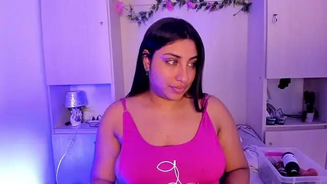 Онлайн чат XXX CANDYGABYY