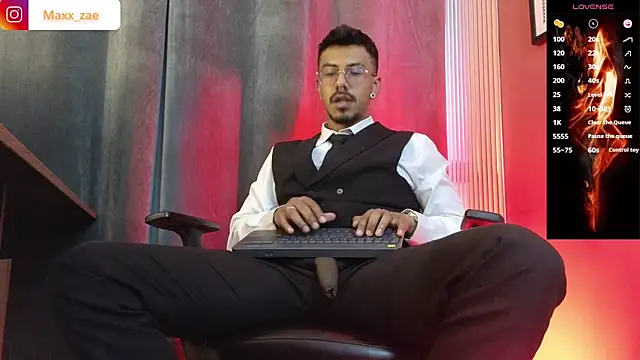 Latinmoster_boss Live XXX-Chat