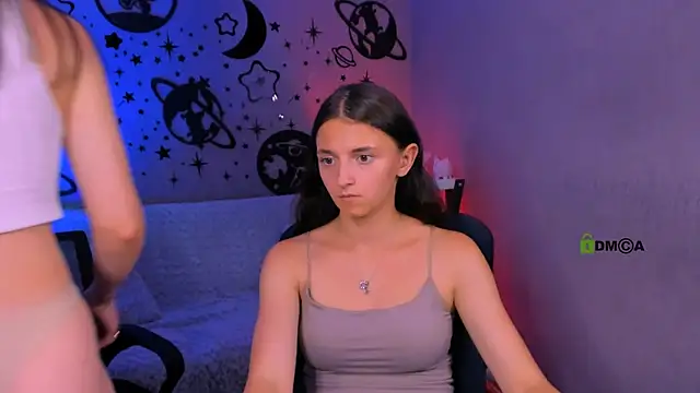 צ'אט XXX בשידור חי של bella_dorn