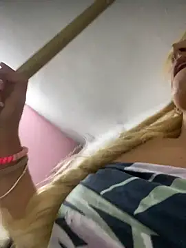 دردشة alicev_kitty الجنسية المباشرة