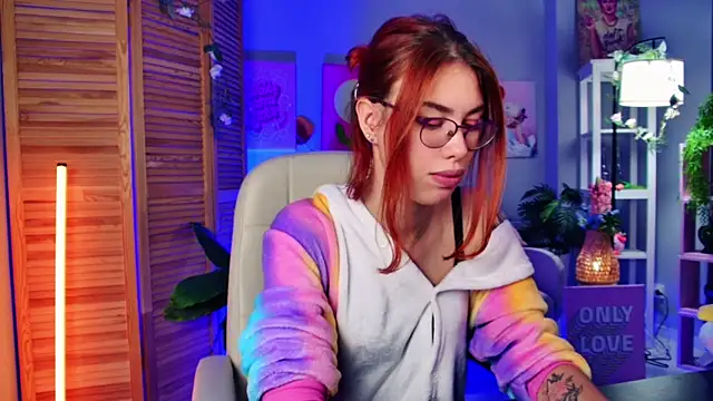 SeraphineDuskryn Chat XXX live