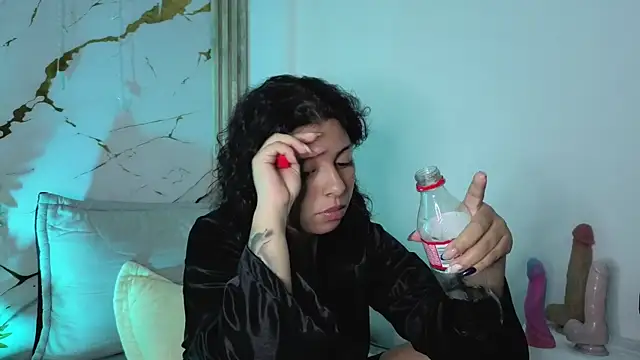 Chatroom XXX en direct de Iam_Issaa_