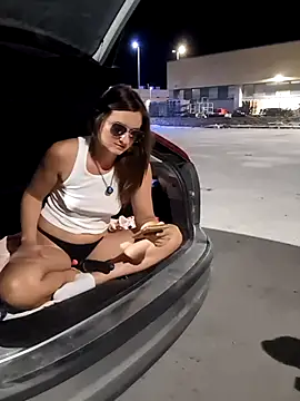 Samira-Summern Live XXX chat