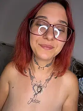 jebise23 XXX чат на живо