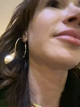 Chat +18 de Irresistible37 ao vivo