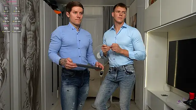 NickHOWLEN Adlı Modelin Canlı XXX Sohbeti