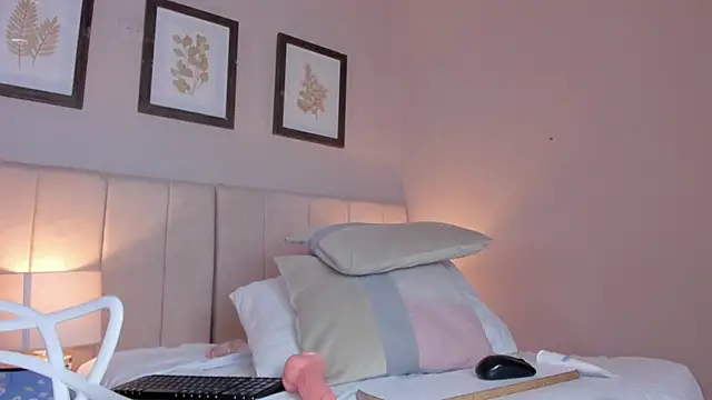 _martina_x Live XXX Chat
