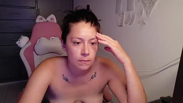 Онлайн чат XXX MommyMiaWs