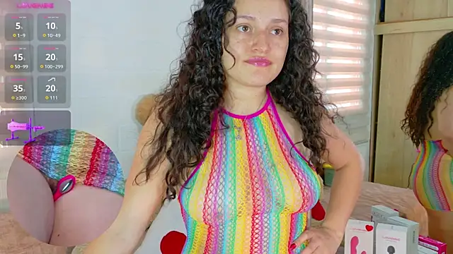 Živý XXX chat MeganDolll