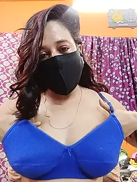 Hotpuja25 Chat XXX in diretta