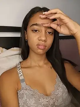 Zoe_Sweett18: απευθείας συνομιλία ΧΧΧ