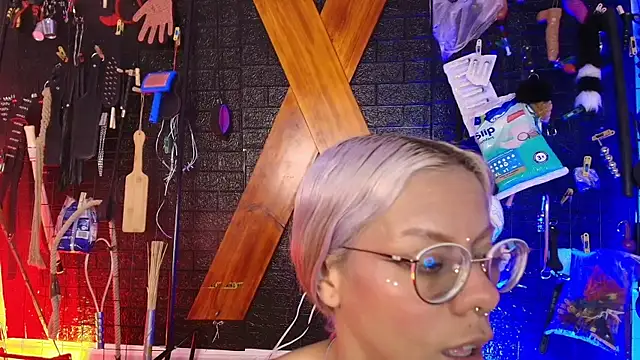 Chat +18 de Ariaoficial ao vivo