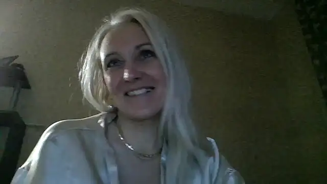 XXX chat uživo modela Calissako