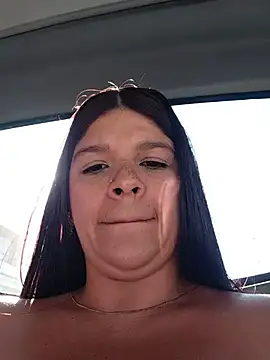Layla-daring Chat XXX live