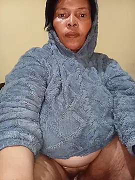 Chantel444 Adlı Modelin Canlı XXX Sohbeti