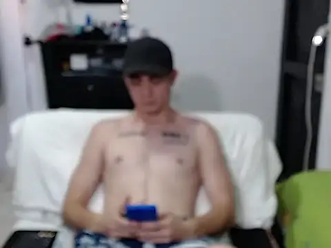 Zac_Efront – Naživo XXX chat