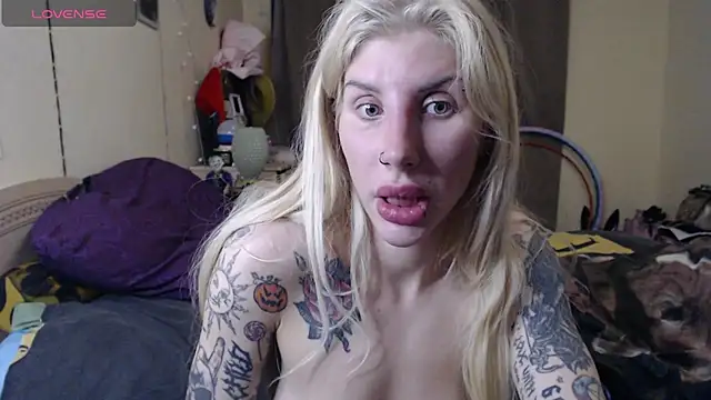 BLACKPeonyy's Live XXX Chat