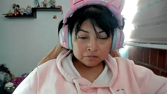 Živý XXX chat Shaddycute_