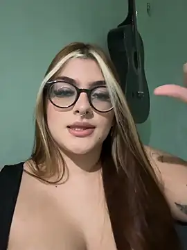 Chat +18 de brunabazz ao vivo