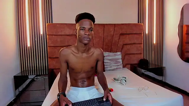 Chat +18 de Tyson_Reed ao vivo