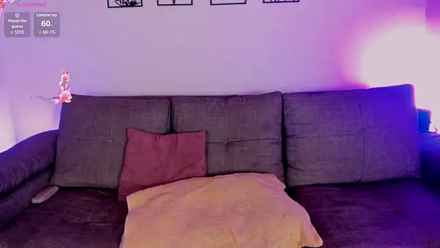 XXX chat uživo modela Aura_QS