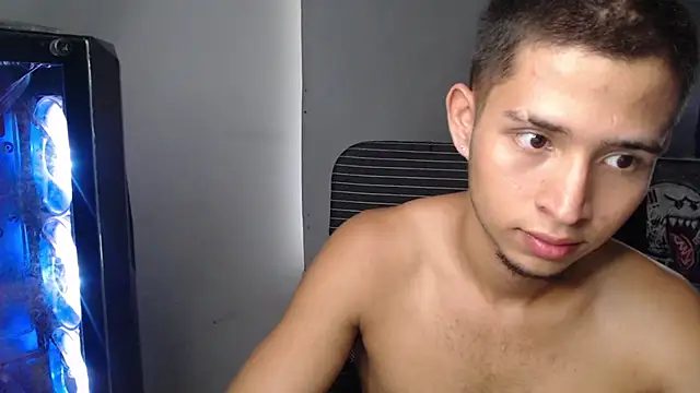 harold_18_n Live XXX chat