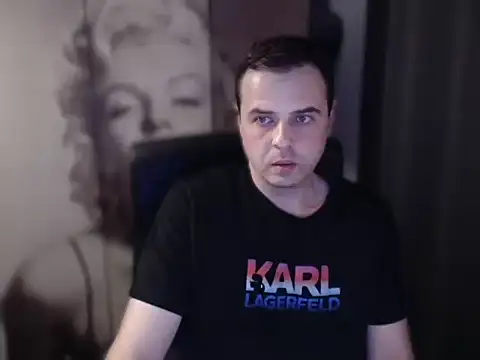 BraveCouple's Live XXX Chat