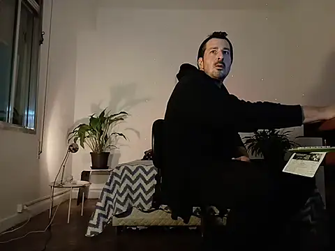 DaddyCloudLatin: απευθείας συνομιλία ΧΧΧ
