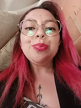 madelaine-'s Live XXX Chat