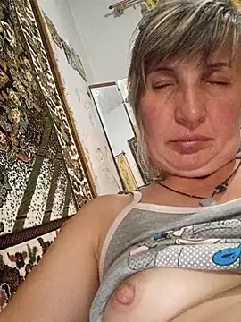 BellaBlum777's Live XXX Chat
